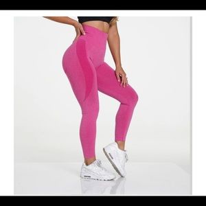 Brand new NVGTN workout leggings.